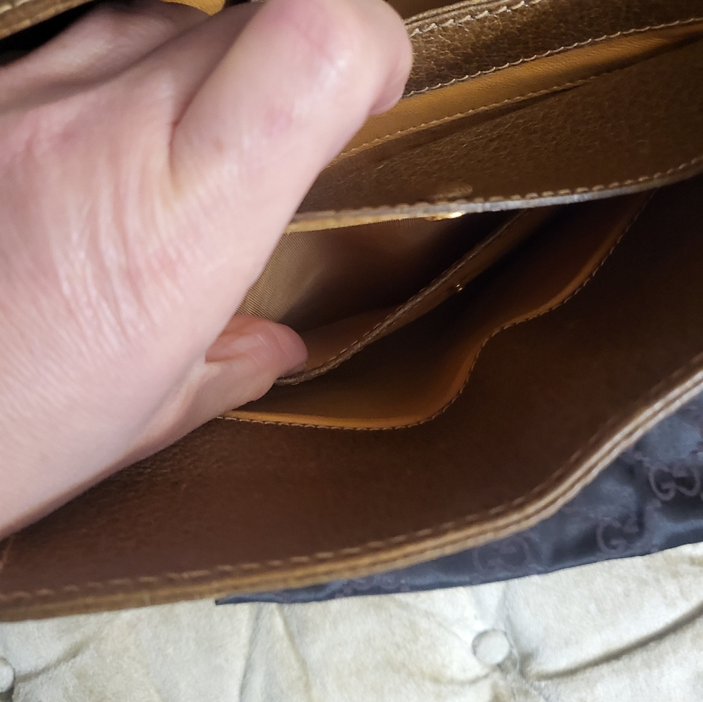 (SOLD)Authentic vintage (1970's ) Gucci bamboo top handle bag - Picture 5 of 16
